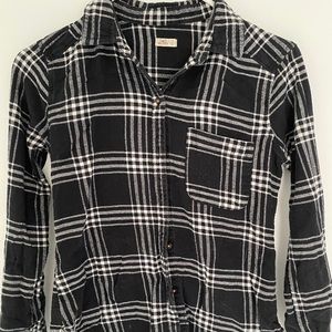 Hollister black and white flannel